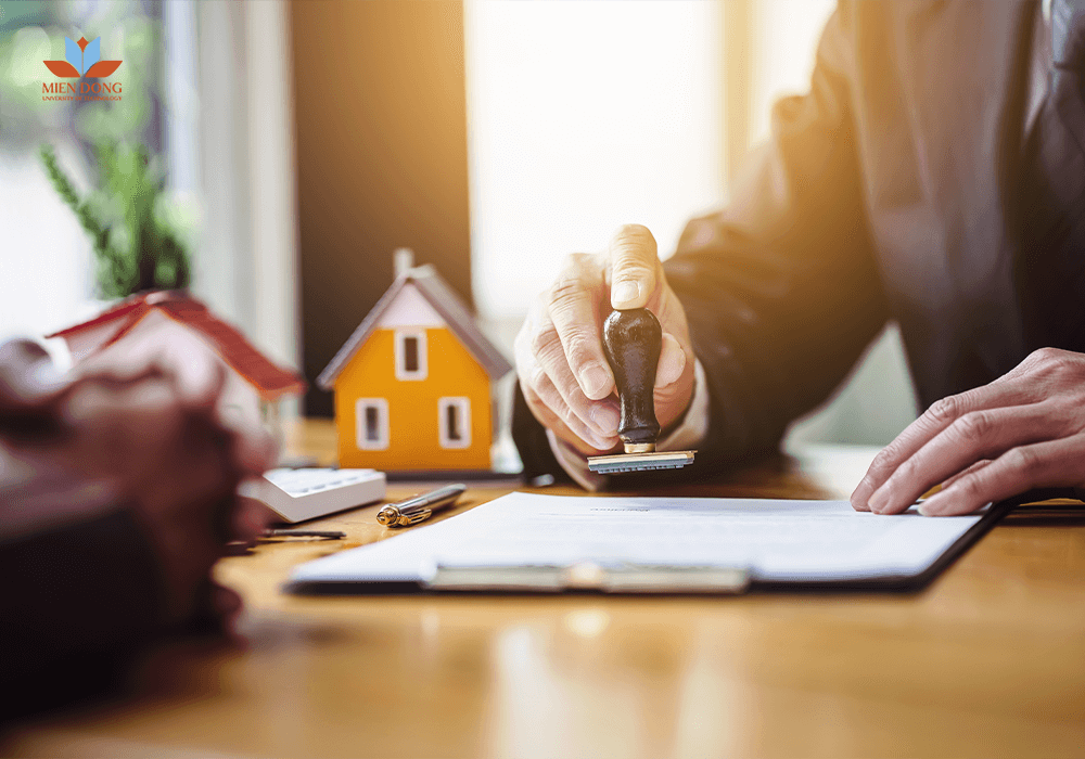 Chuyên-ngành-Luật-tài-chính-ngân-hàng-học-những-gì