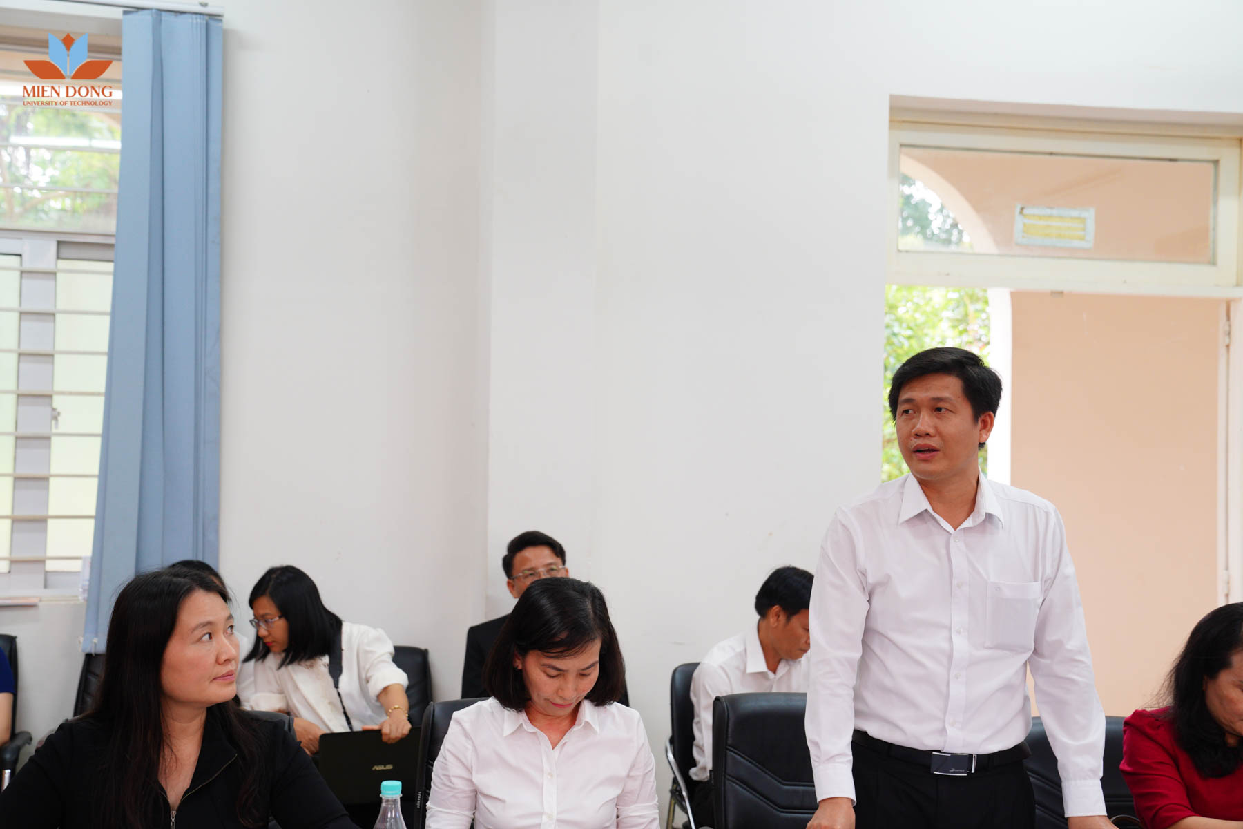 Doan lam viec phan hoi ve cac de xuat cua nha truong-5