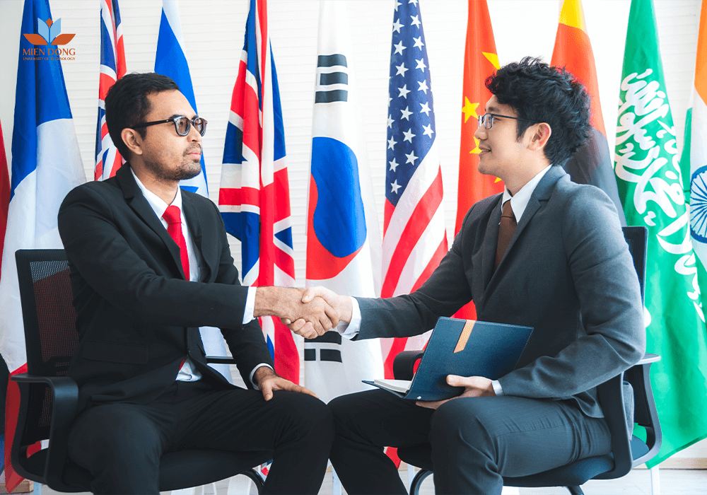 Quan-hệ-công-chúng-học-gì