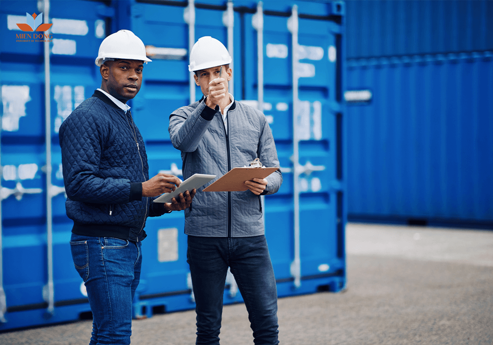 Triển-vọng-nghề-nghiệp-của-ngành-Logistics-và-Quản-trị-chuỗi-cung-ứng