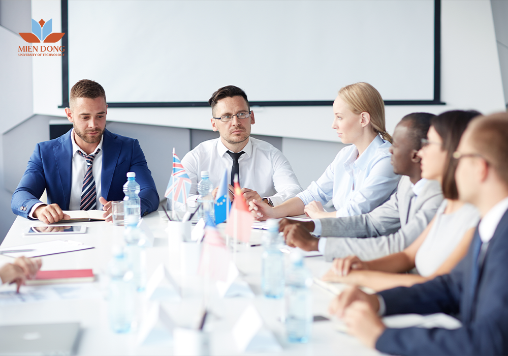 hoc kinh doanh quoc te tai mit university