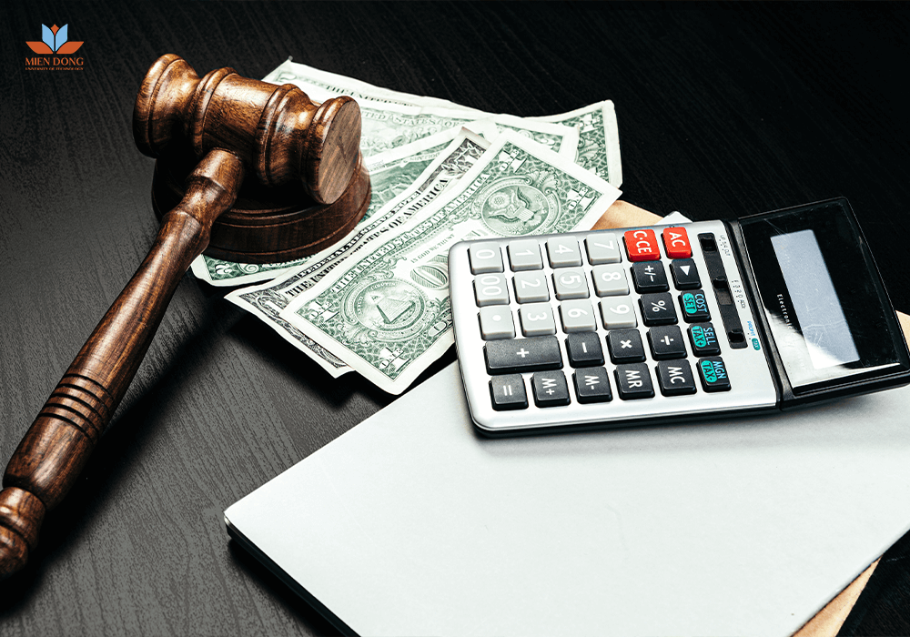 khai niem kinh te luat